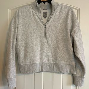 NWT Gap sweatshirt Large